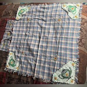 Vintage Old Small Tablecloth And Napkins Hand Cross Stitched Great Colors!